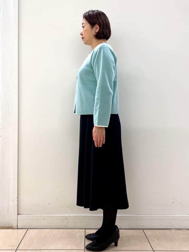 ksmさんの「Reflect｜【秋映え／単品使い◎／すっきり見え】ブローチ付きニットアンサンブル」を使ったコーディネート