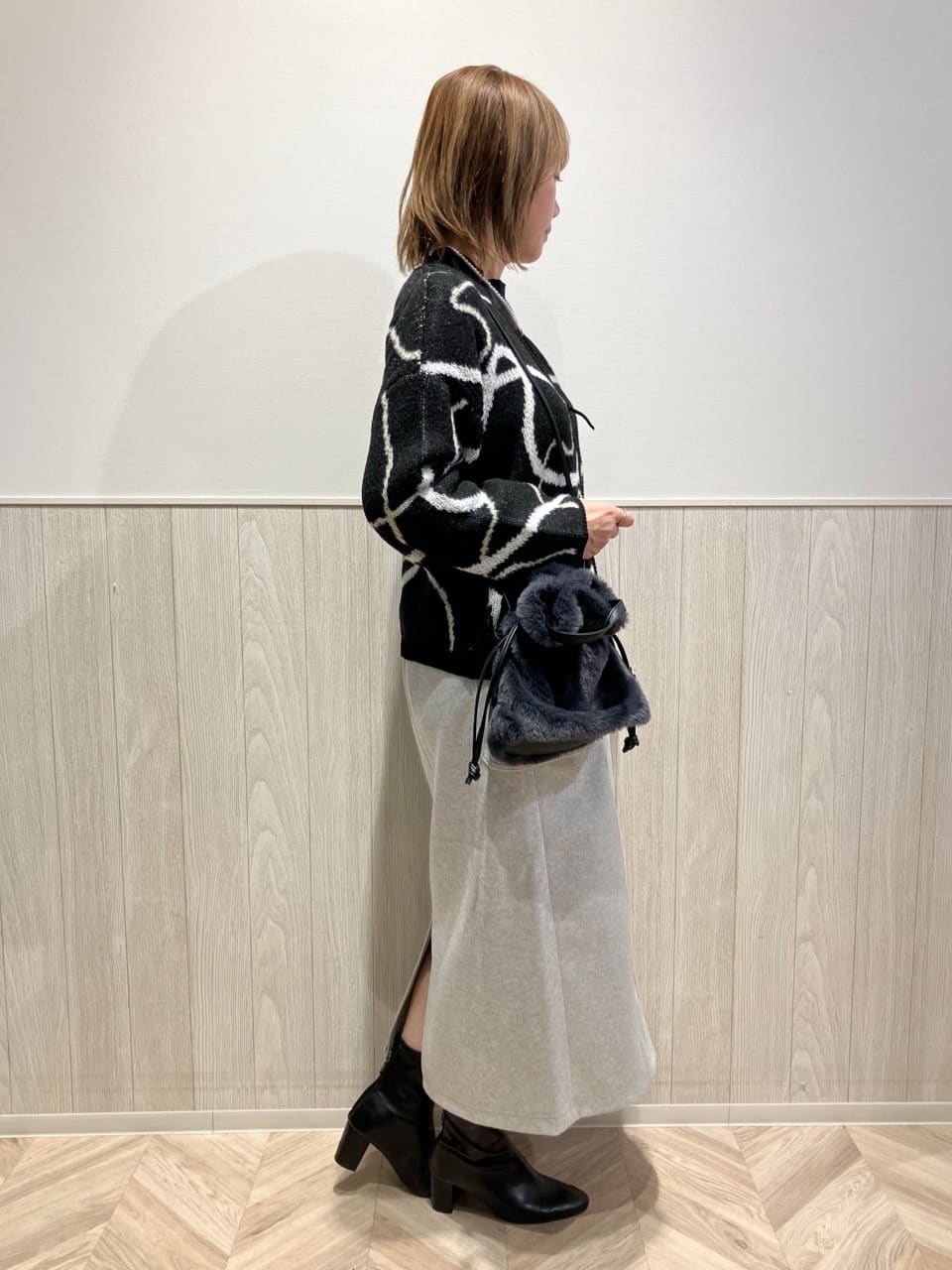 shokoさんの「SHOO･LA･RUE｜【絶妙なゆるピタ/洗濯機可】ちくちくしにくい リブハイネックやわらかニット」を使ったコーディネート