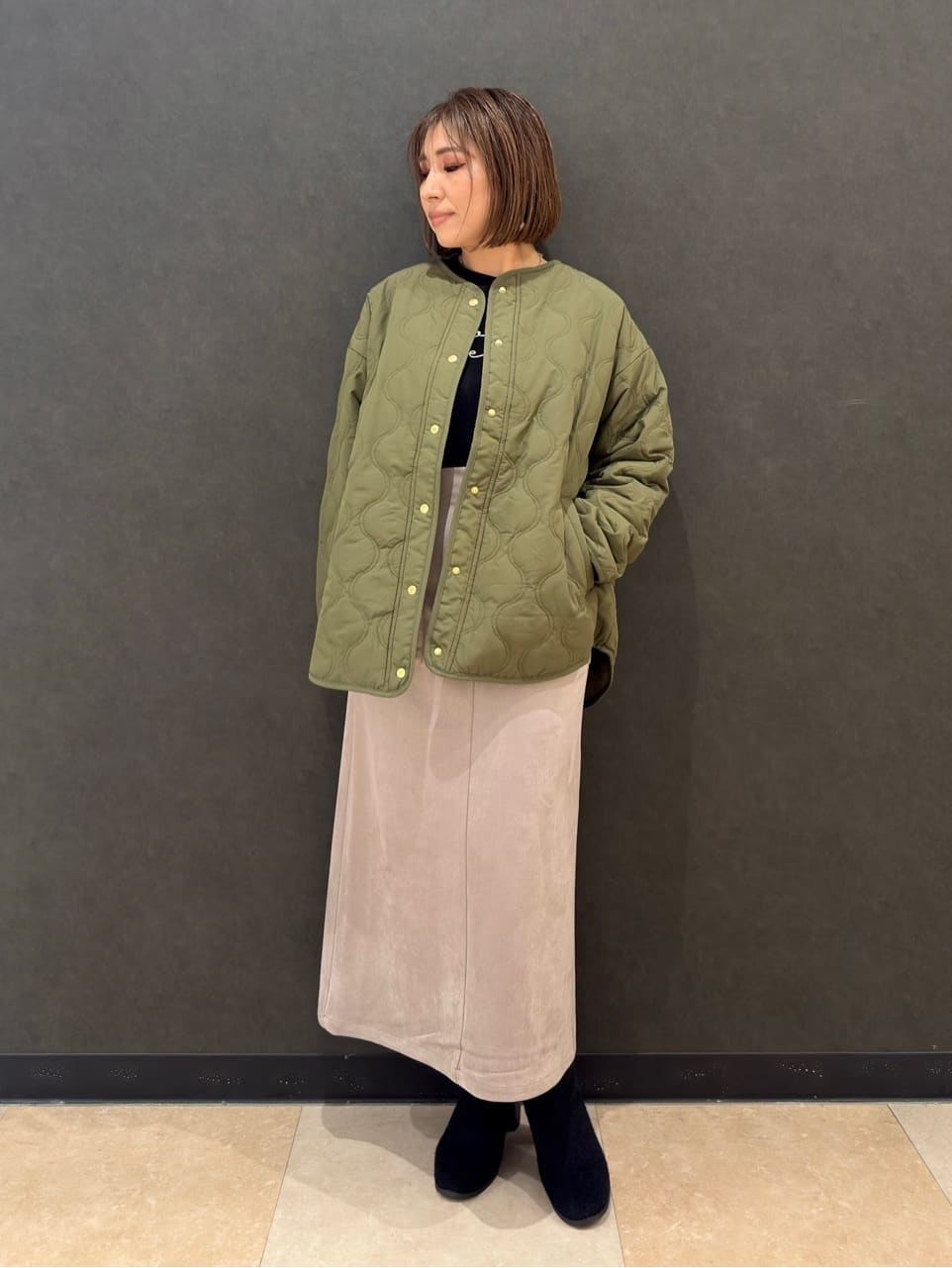 Megさんの「SHOO･LA･RUE｜【洗濯機可/S-LL】周りと差がつく チェーンステッチロゴロンT」を使ったコーディネート