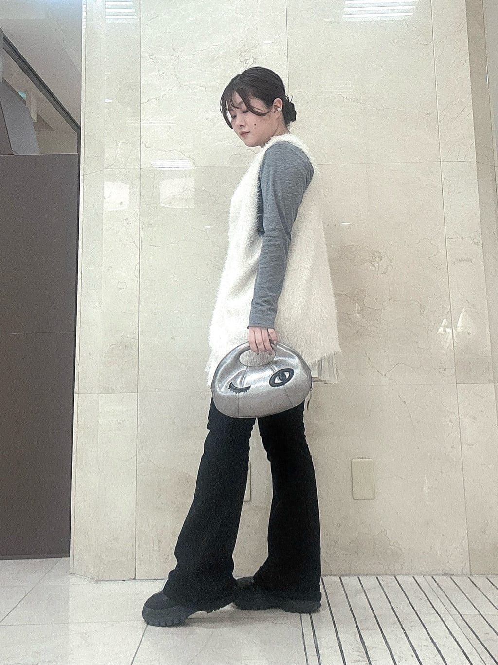 mさんの「HIROKO HAYASHI｜OSTRO（オストロ）クロワッサンバッグ」を使ったコーディネート