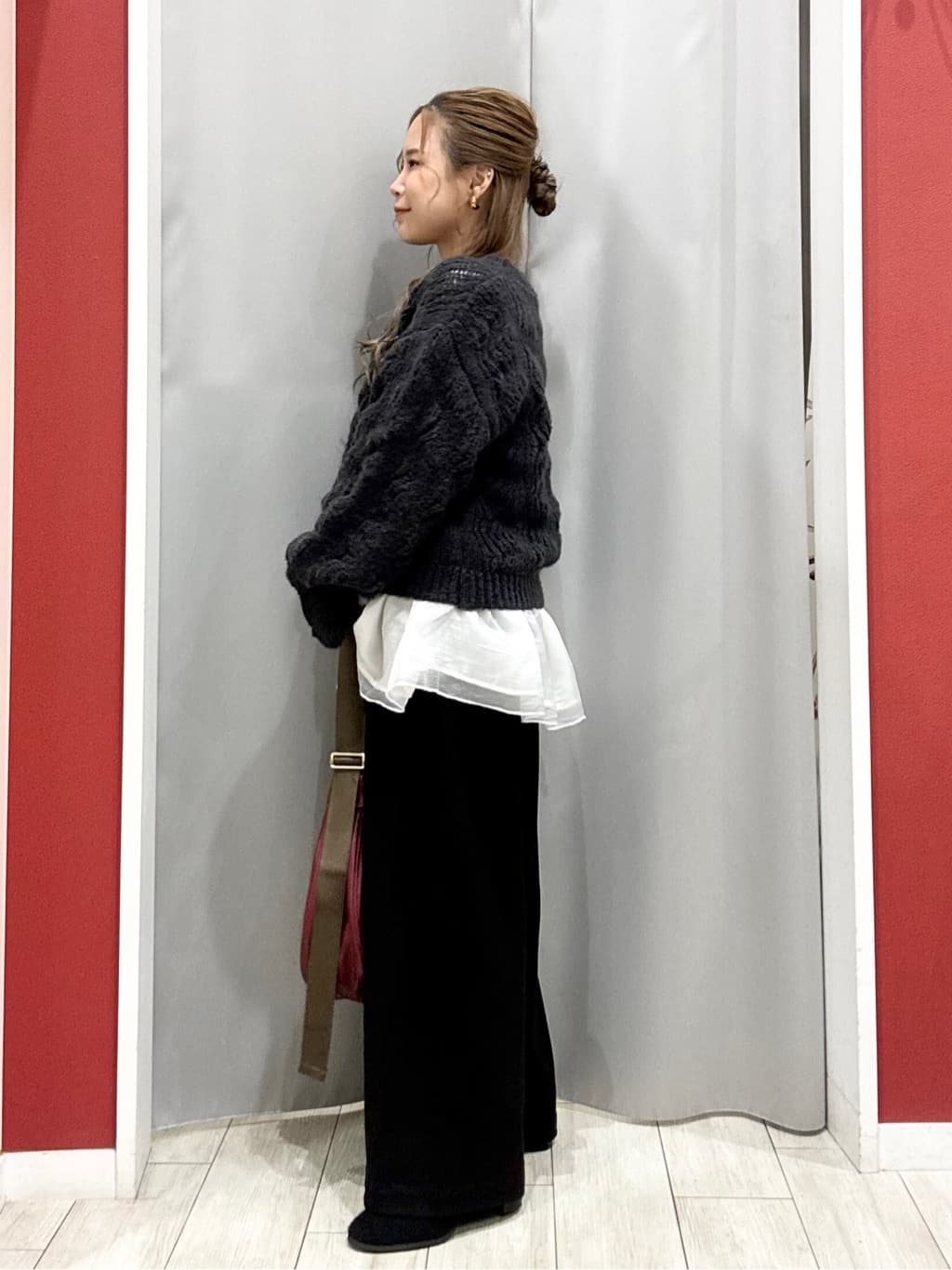 shioさんの「SHOO･LA･RUE｜【S-LL】ふんわり大人の 透かし編みニット」を使ったコーディネート