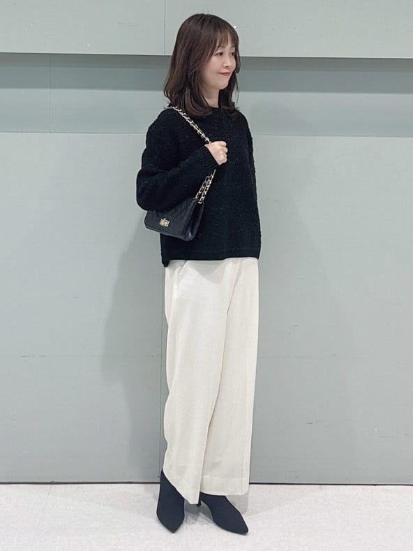 makiさんの「UNTITLED｜【ツイード調/コンパクト丈】ブークレーボートネックニット」を使ったコーディネート
