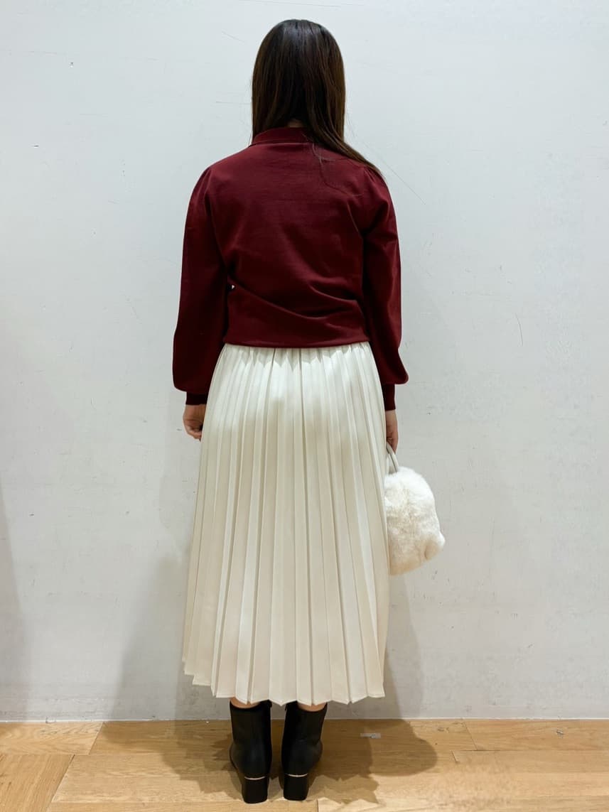 kurumiさんの「OPAQUE.CLIP｜ゴールドパーツ付きボウタイニット【洗濯機OK】《10col／XS～LL》」を使ったコーディネート