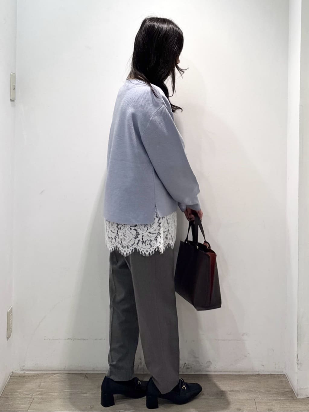 yuicciさんの「OPAQUE.CLIP｜ウォームタッチ イージーテーパードパンツ【洗濯機洗OK／ストレッチ】」を使ったコーディネート