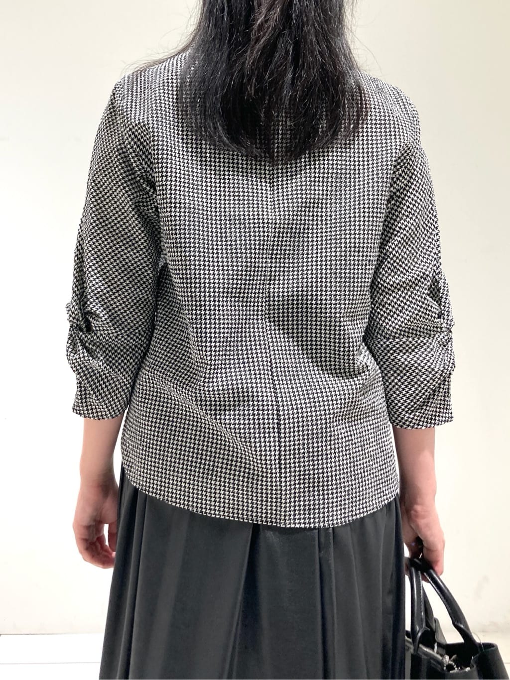 momokoさんの「INDIVI｜【UVケア／吸汗速乾】スリーブデザインブラウス」を使ったコーディネート