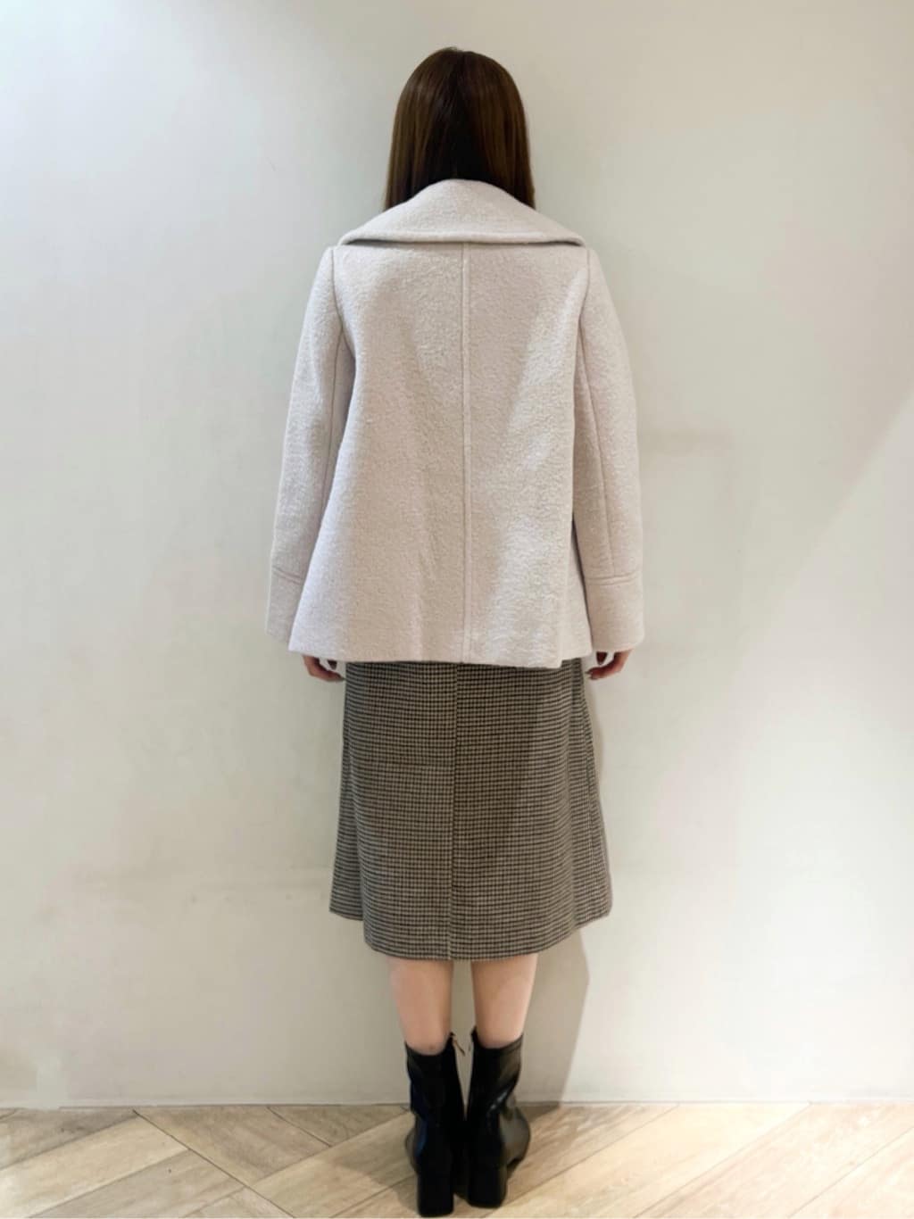 nanaさんの「index｜ブークレミドルコート【洗える】」を使ったコーディネート