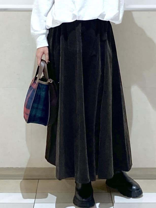eriko さんの「Dessin｜ダンボールジップブルゾン」を使ったコーディネート