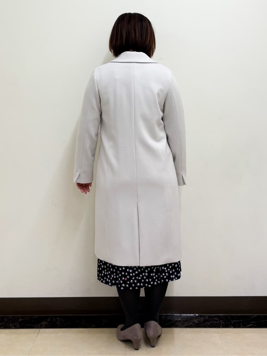 ミヨさんの「Reflect｜【秋映え／単品使い◎／すっきり見え】ブローチ付きニットアンサンブル」を使ったコーディネート