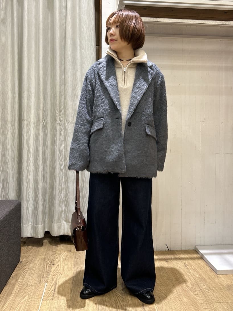 ga_riさんの「THE SHOP TK｜纏うだけで大人上品 シャギーチェスターハーフコート」を使ったコーディネート
