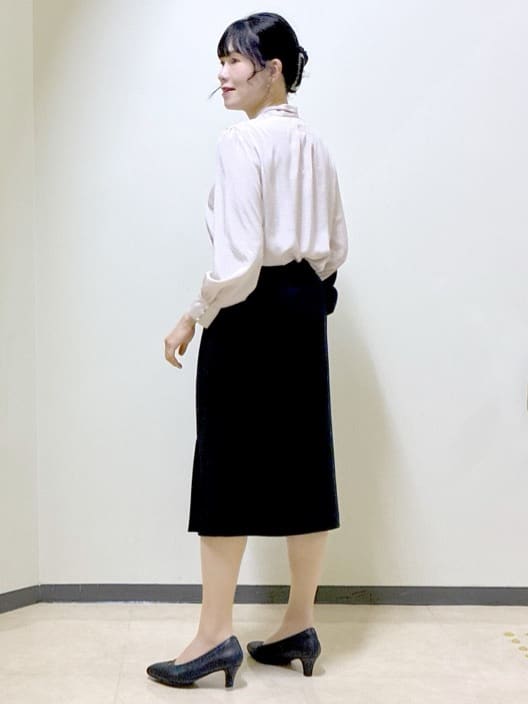  beni_gingerさんの「Reflect｜【きちんと見え／通勤／セレモニーにおすすめ◎】ドット柄ボウタイブラウス」を使ったコーディネート