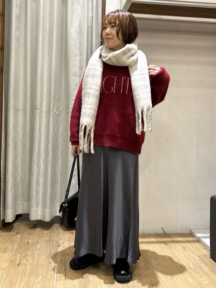 ga_riさんの「THE SHOP TK｜ベルベットフェザー ロゴニットプルオーバー」を使ったコーディネート