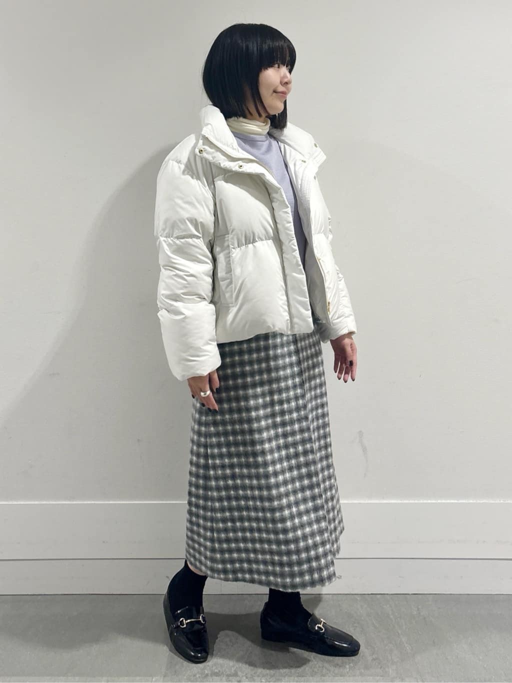 モエカさんの「UNTITLED｜【トレンド/撥水機能/防寒】ショートダウンコート」を使ったコーディネート
