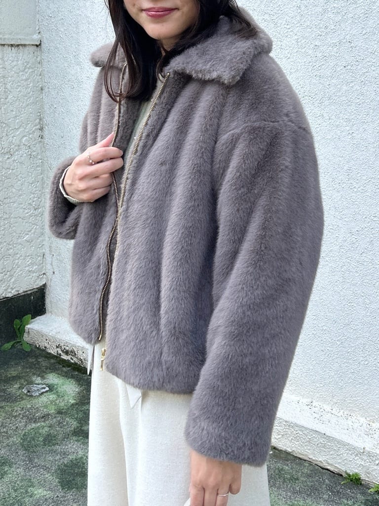 shinoさんの「Couture brooch｜【ふわふわ・上品】ミンクフェイクファーアウター」を使ったコーディネート