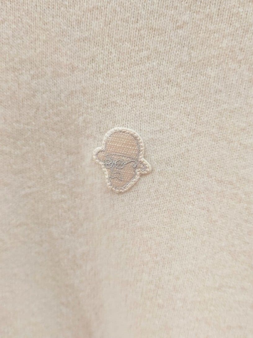 nerさんの「TAKEO KIKUCHI｜【Air Palette Knit】ワンポイント カラーニット プルオーバー」を使ったコーディネート