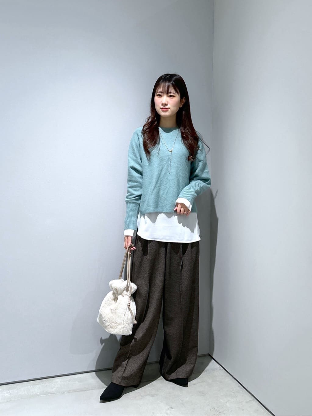 Renoさんの「INDIVI｜2Wayフェイクファーショルダーバッグ」を使ったコーディネート