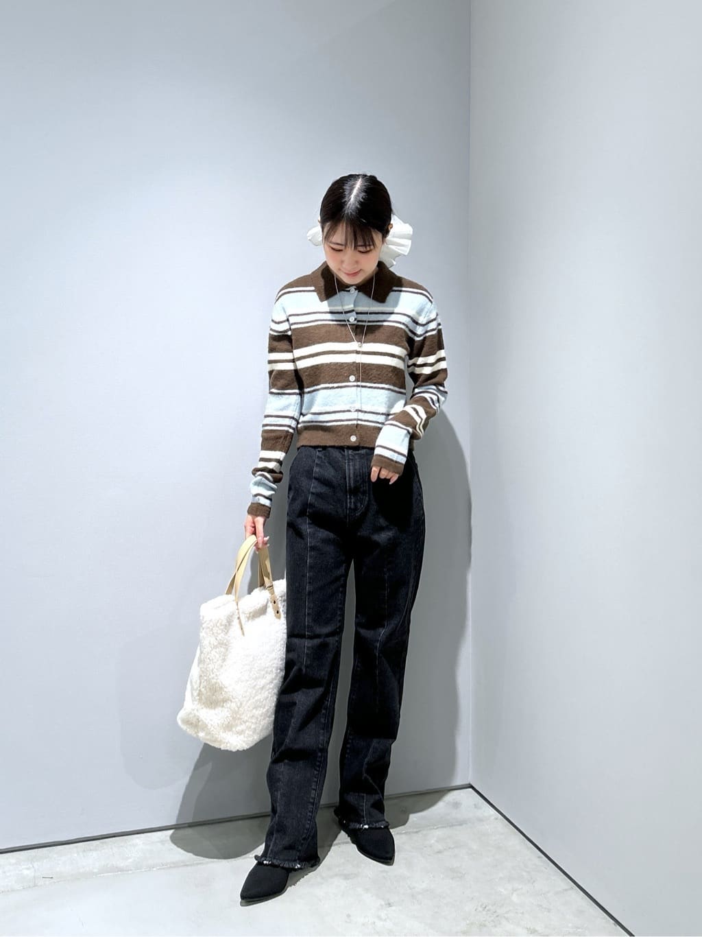 Renoさんの「INDIVI｜ビッグシュシュ」を使ったコーディネート