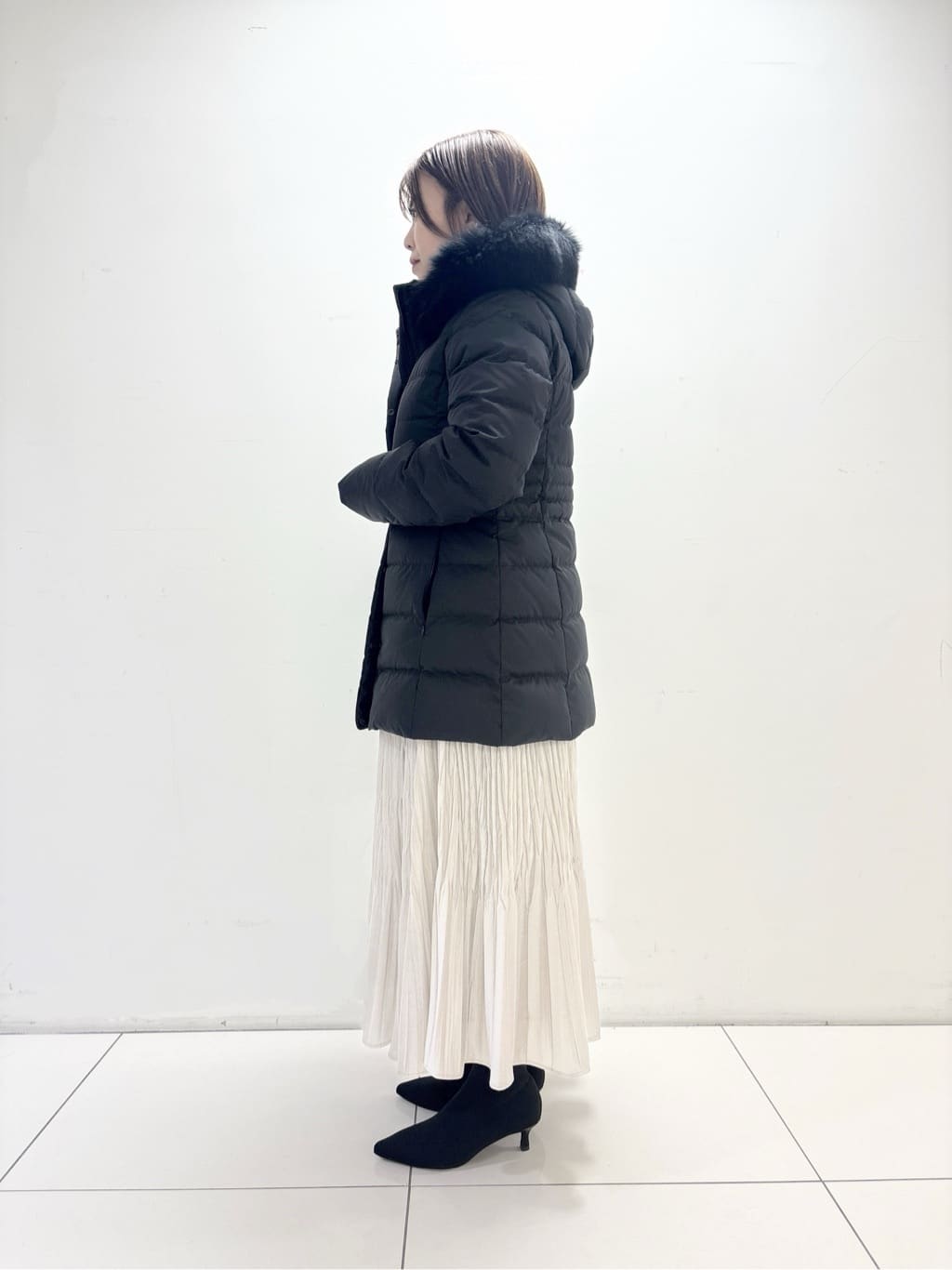 ayumiさんの「UNTITLED｜【はっ水機能/フード取り外し可】ミディダウンコート」を使ったコーディネート
