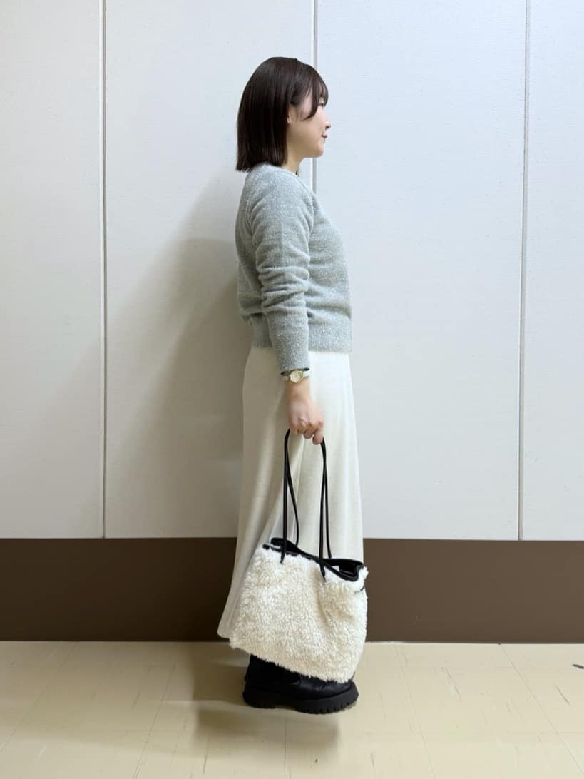 Rikoさんの「INDIVI｜【洗える】ラメニットカーディガン」を使ったコーディネート