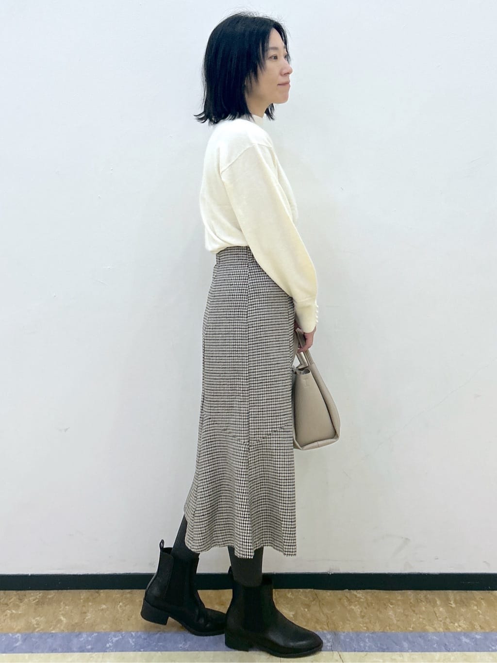 su.さんの「index｜ふんわりボトルネックパフスリーブニット【洗濯機OK】」を使ったコーディネート