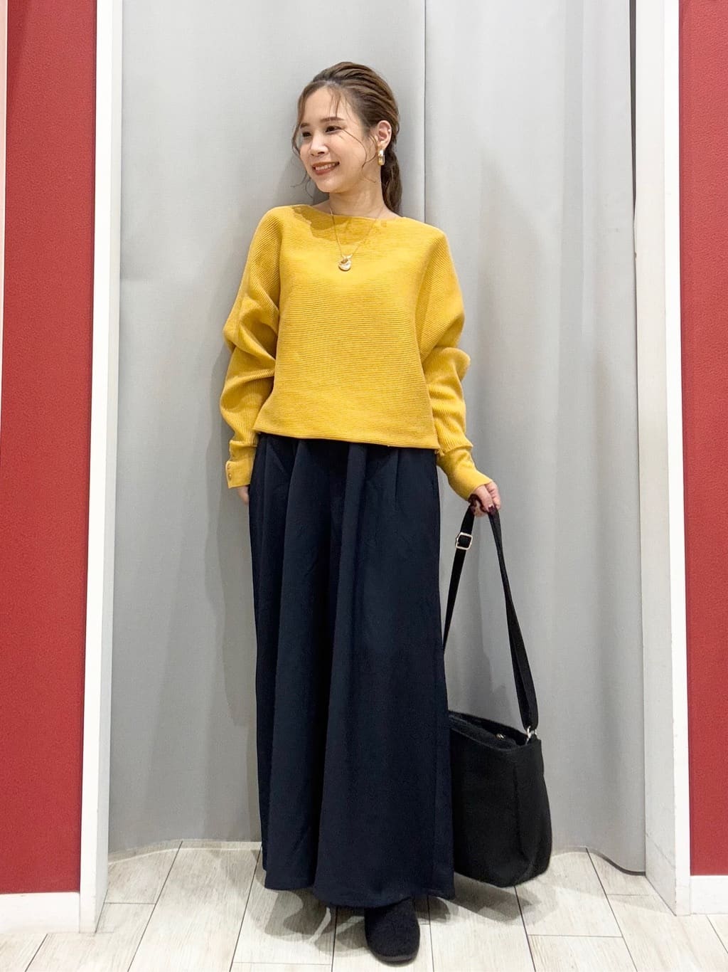 shioさんの「SHOO･LA･RUE｜【撥水/フード取り外し可】自然にくびれる あったかダイヤ柄キルトコート【CIRCRIC】」を使ったコーディネート