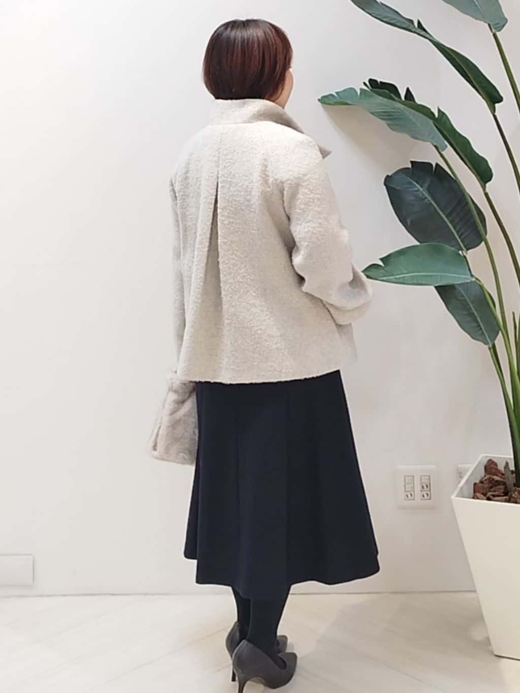 s u g iさんの「UNTITLED｜【エレガント／ミディアウター】ミックスヘリンボンコート」を使ったコーディネート