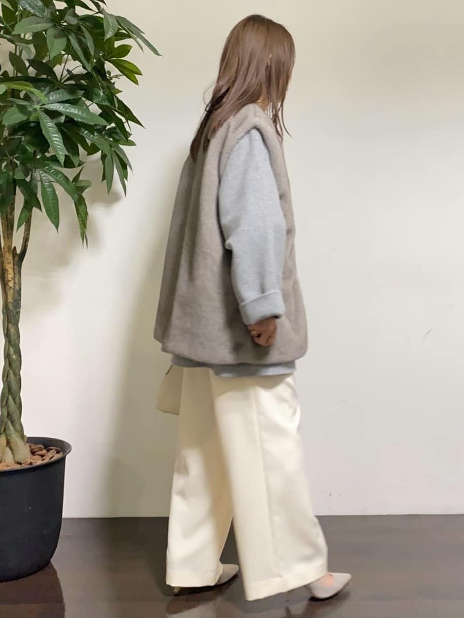 tomoさんの「UNTITLED｜【ミディ丈/軽やか】セミラグランリバー コート」を使ったコーディネート