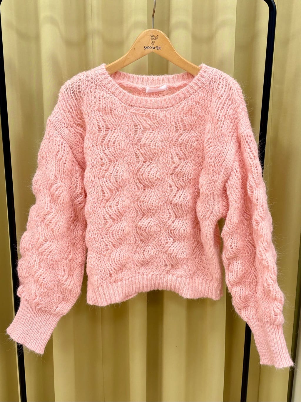 くりまろんさんの「SHOO･LA･RUE｜【S-LL】華やかで主役 花柄Aラインスカート」を使ったコーディネート