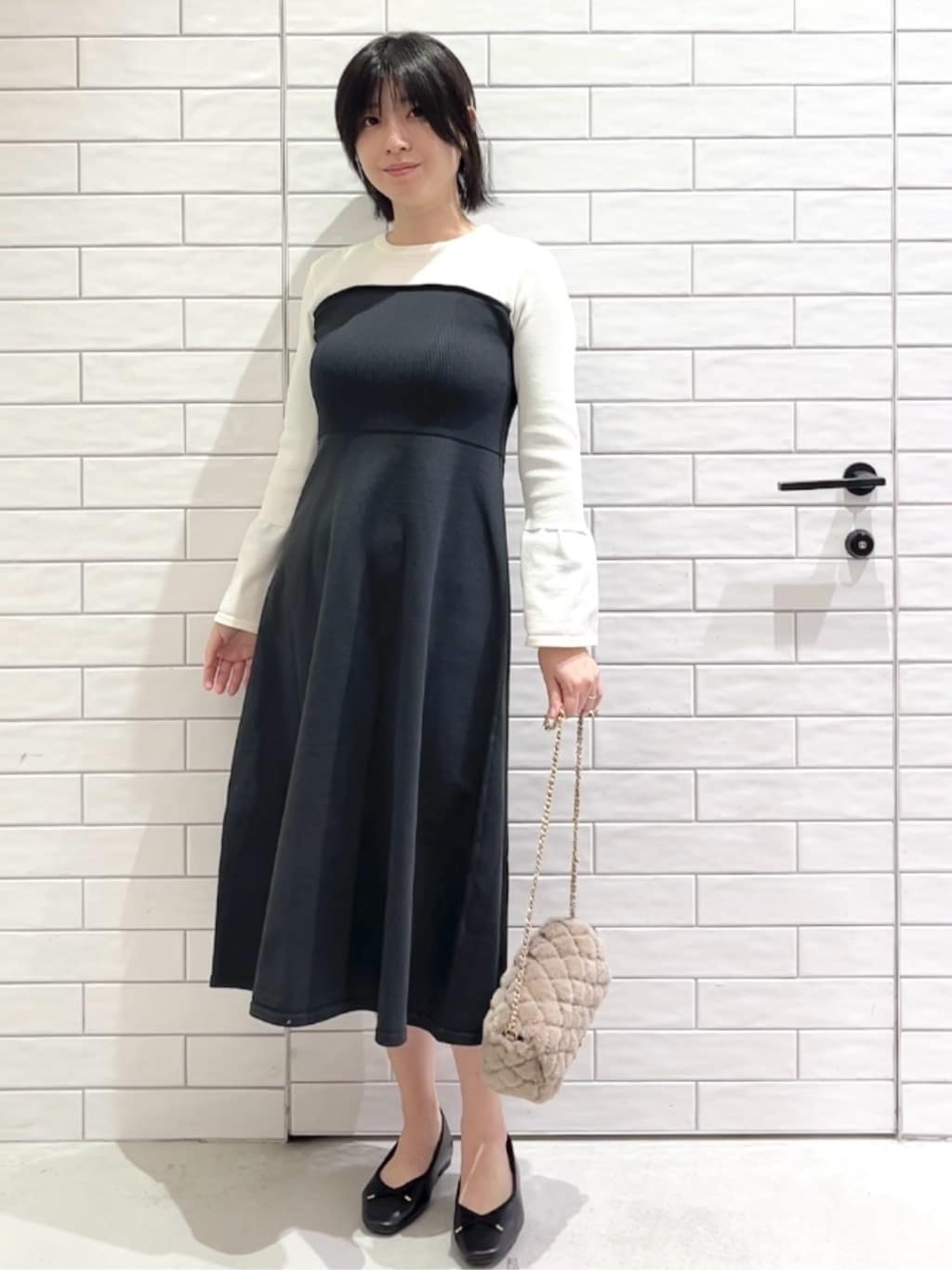 しおりさんの「OPAQUE.CLIP｜《美人百花掲載》名品フラットバレエシューズ」を使ったコーディネート