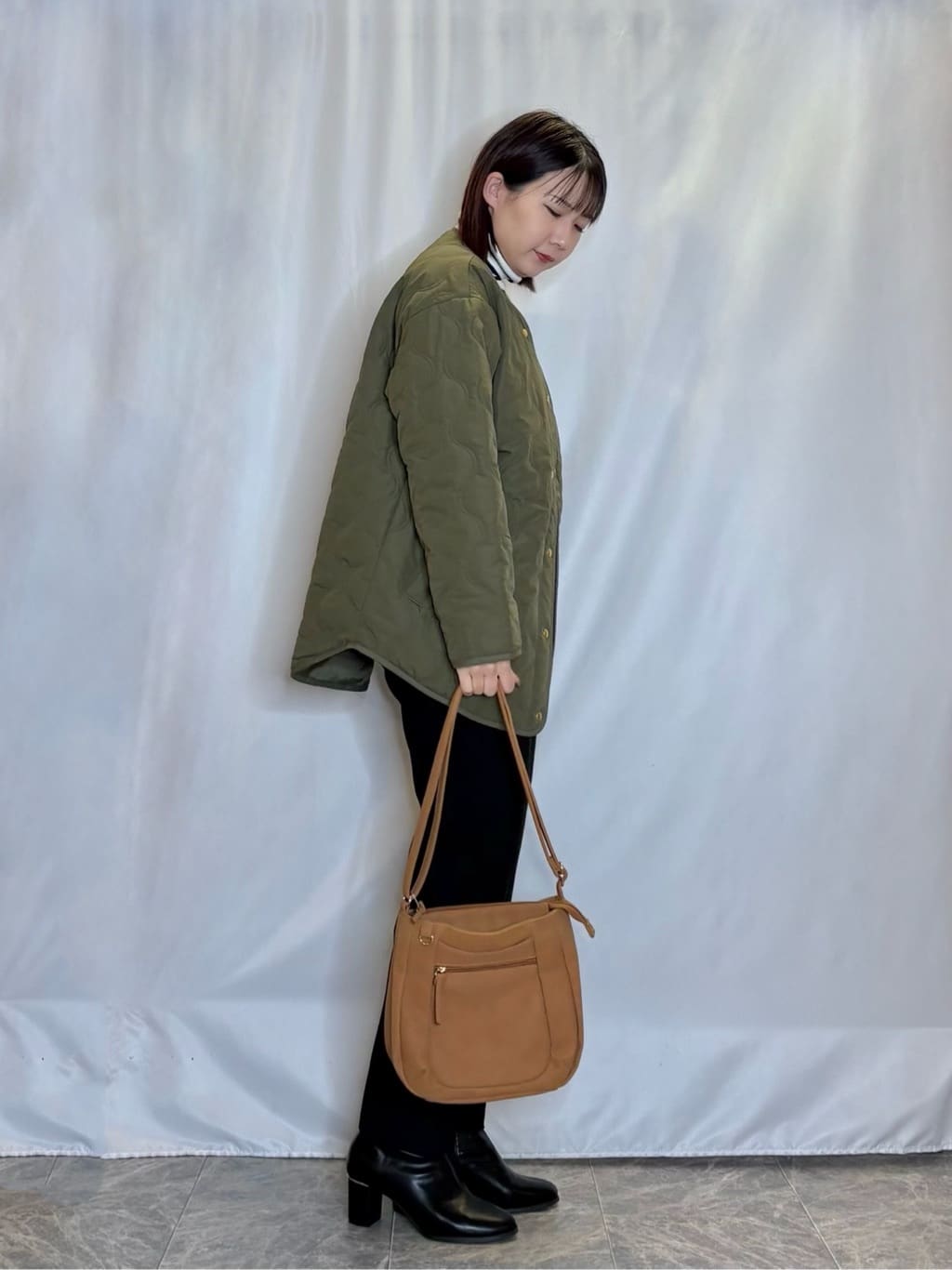 ネリさんの「SHOO･LA･RUE｜【洗濯機可/S-LL】美脚見え あったか裏起毛 テーパードパンツ」を使ったコーディネート