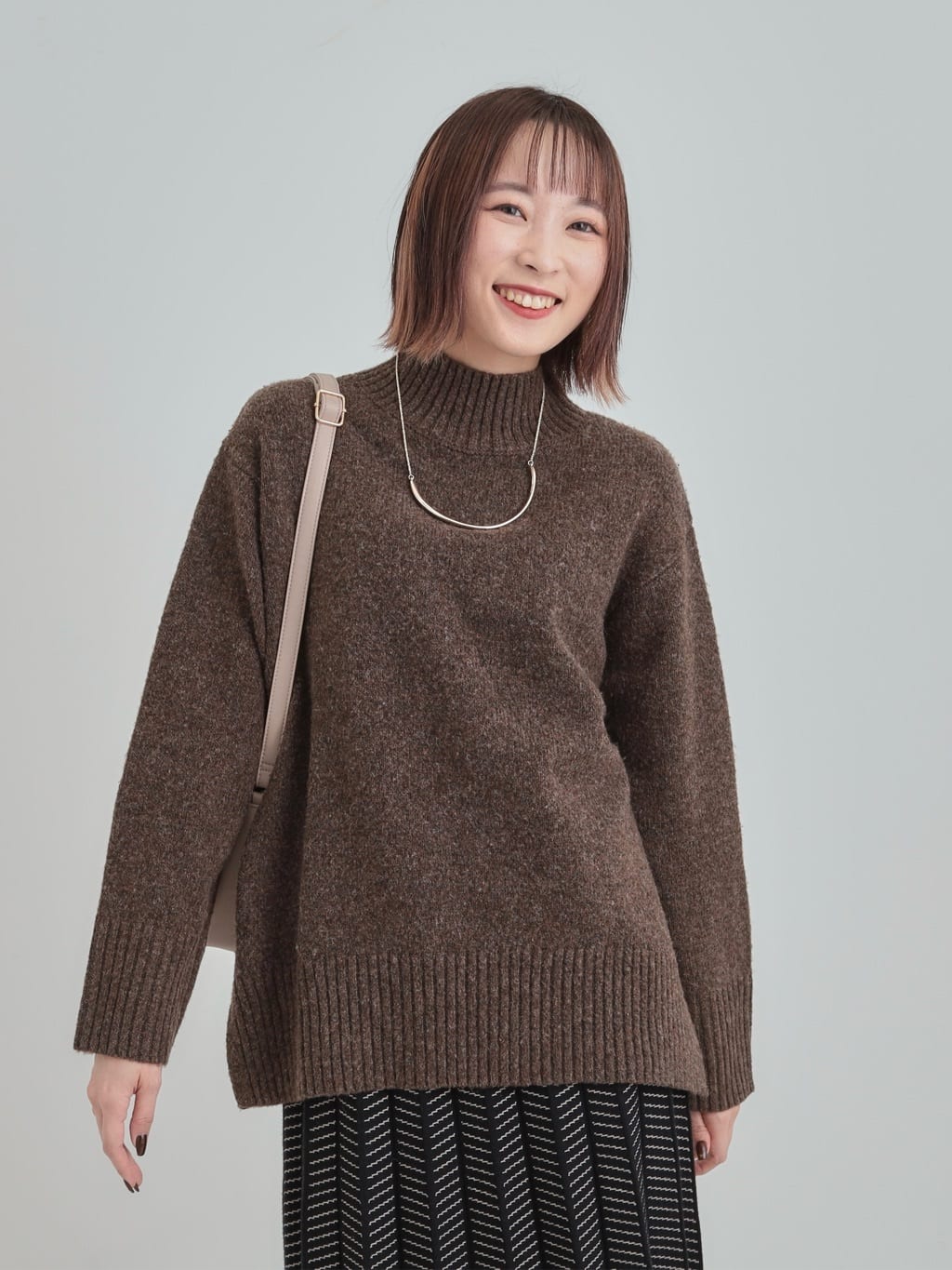 𝐜𝐡𝐢𝐤𝐚さんの「SHOO･LA･RUE｜【S-LL】ゆるシルエットな メランジタートルニット」を使ったコーディネート