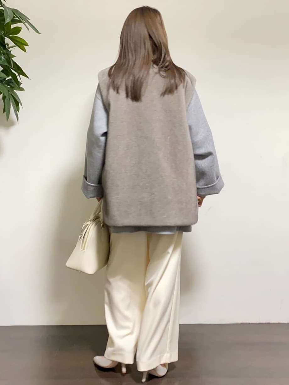 tomoさんの「UNTITLED｜【ミディ丈/軽やか】セミラグランリバー コート」を使ったコーディネート