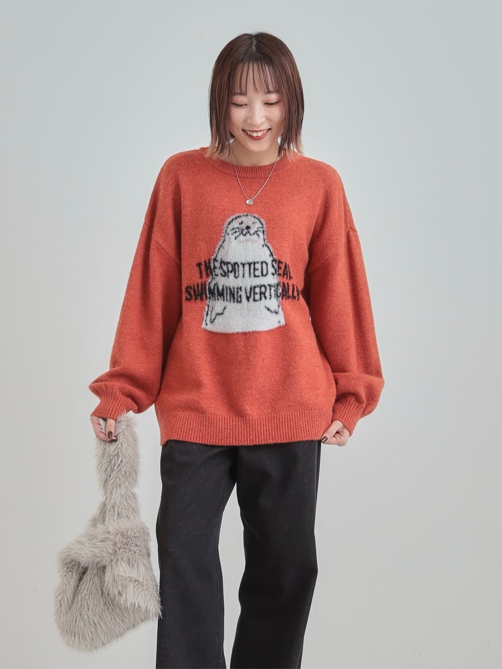 𝐜𝐡𝐢𝐤𝐚さんの「SHOO･LA･RUE｜【旭山動物園応援商品】ゆるアニマル ふわふわジャカードニット」を使ったコーディネート