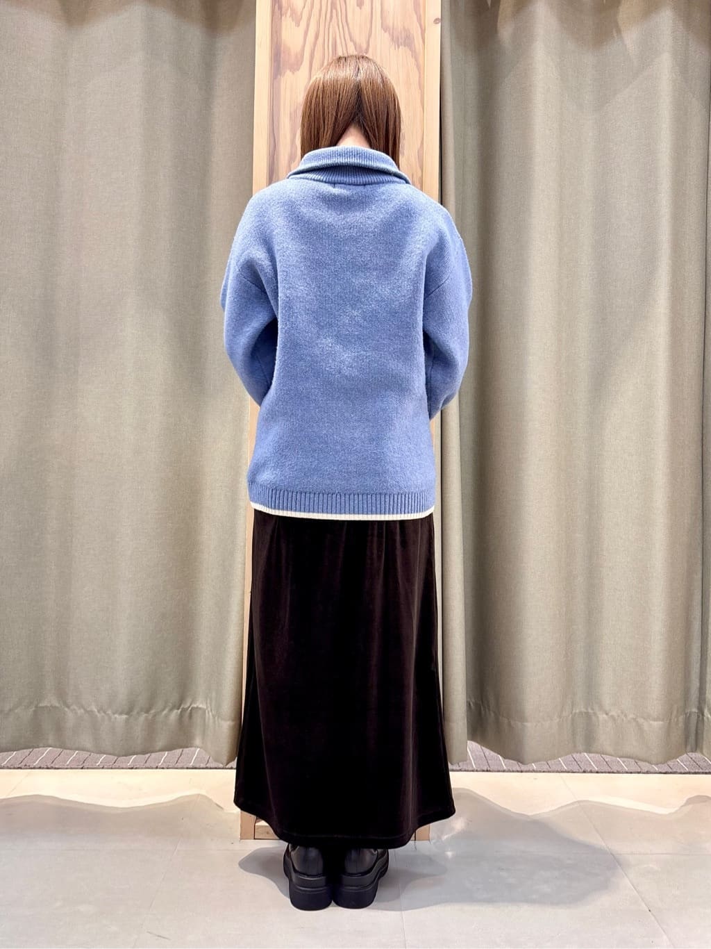 HaNeさんの「THE SHOP TK｜【洗える】ほど良くラフで女性らしい ハーフZIPニット」を使ったコーディネート