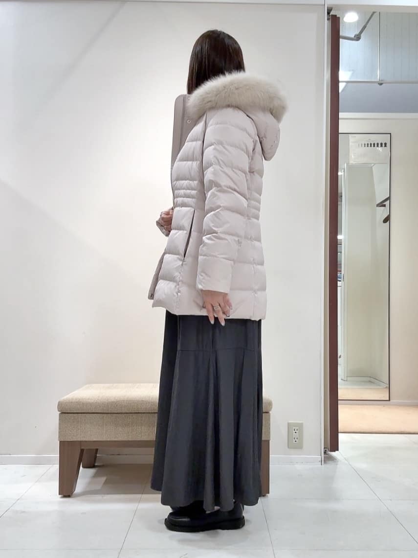 YUIさんの「UNTITLED｜【はっ水機能/フード取り外し可】ミディダウンコート」を使ったコーディネート