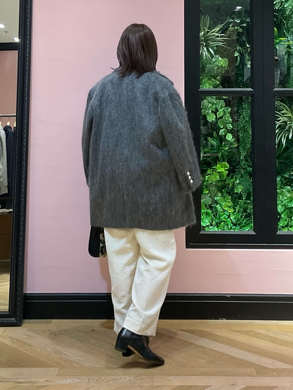 maruさんの「DRESSTERIOR｜◆フェイクファーコンビリサイクルレザートートバッグ」を使ったコーディネート