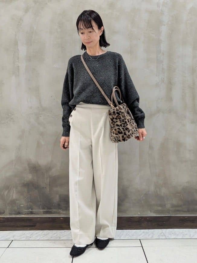 shioさんの「grove｜華やぎ冬ニット　ミニスパンコールフェザーニット」を使ったコーディネート