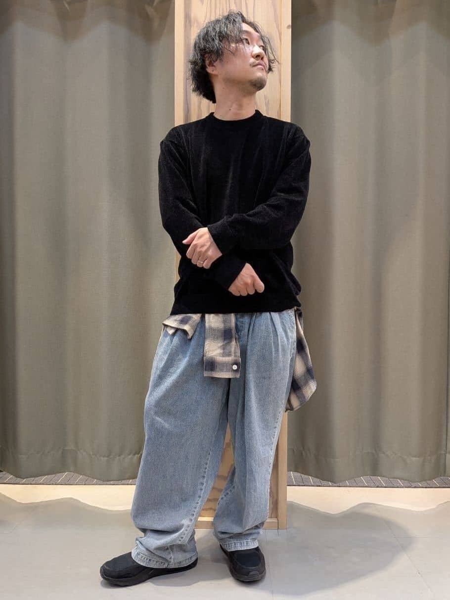 okcさんの「THE SHOP TK｜【触れるたびに心地良い】ライトモールニット　洗濯機OK/ユニセックスでおすすめ！」を使ったコーディネート