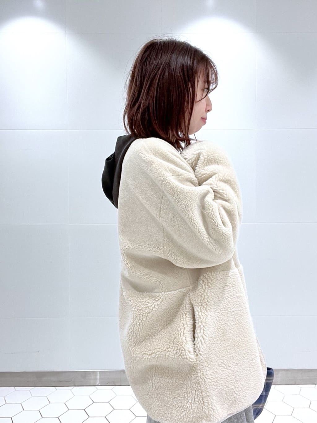 Makinoさんの「Dessin｜【2WAY】フェイクムートンコート」を使ったコーディネート
