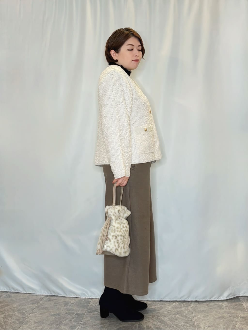 たみさんの「SHOO･LA･RUE｜【洗濯機可】美脚見え あったか圧縮ニット ガウチョパンツ」を使ったコーディネート