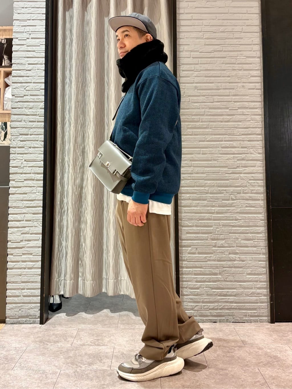 Pーyamaさんの「THE SHOP TK｜【裏起毛で暖かい】レトロフリーススウェット 洗濯機OK」を使ったコーディネート