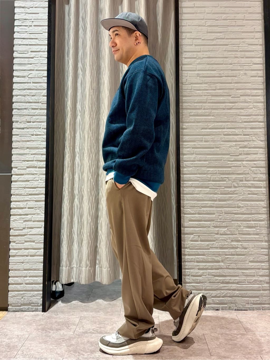 Pーyamaさんの「THE SHOP TK｜【裏起毛で暖かい】レトロフリーススウェット 洗濯機OK」を使ったコーディネート