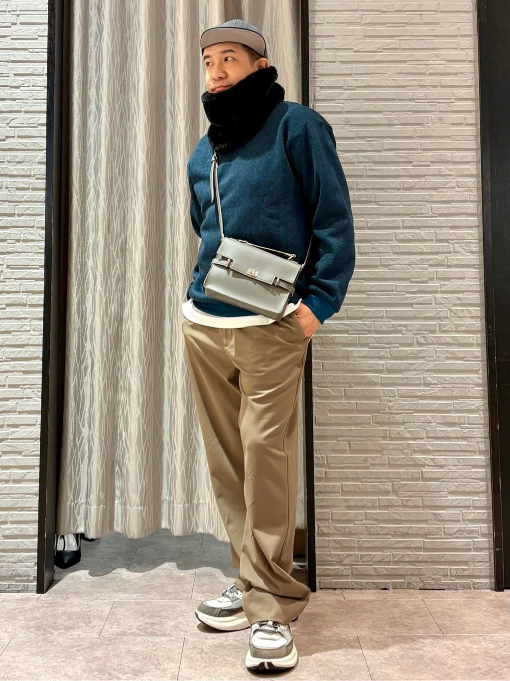 Pーyamaさんの「THE SHOP TK｜【裏起毛で暖かい】レトロフリーススウェット 洗濯機OK」を使ったコーディネート