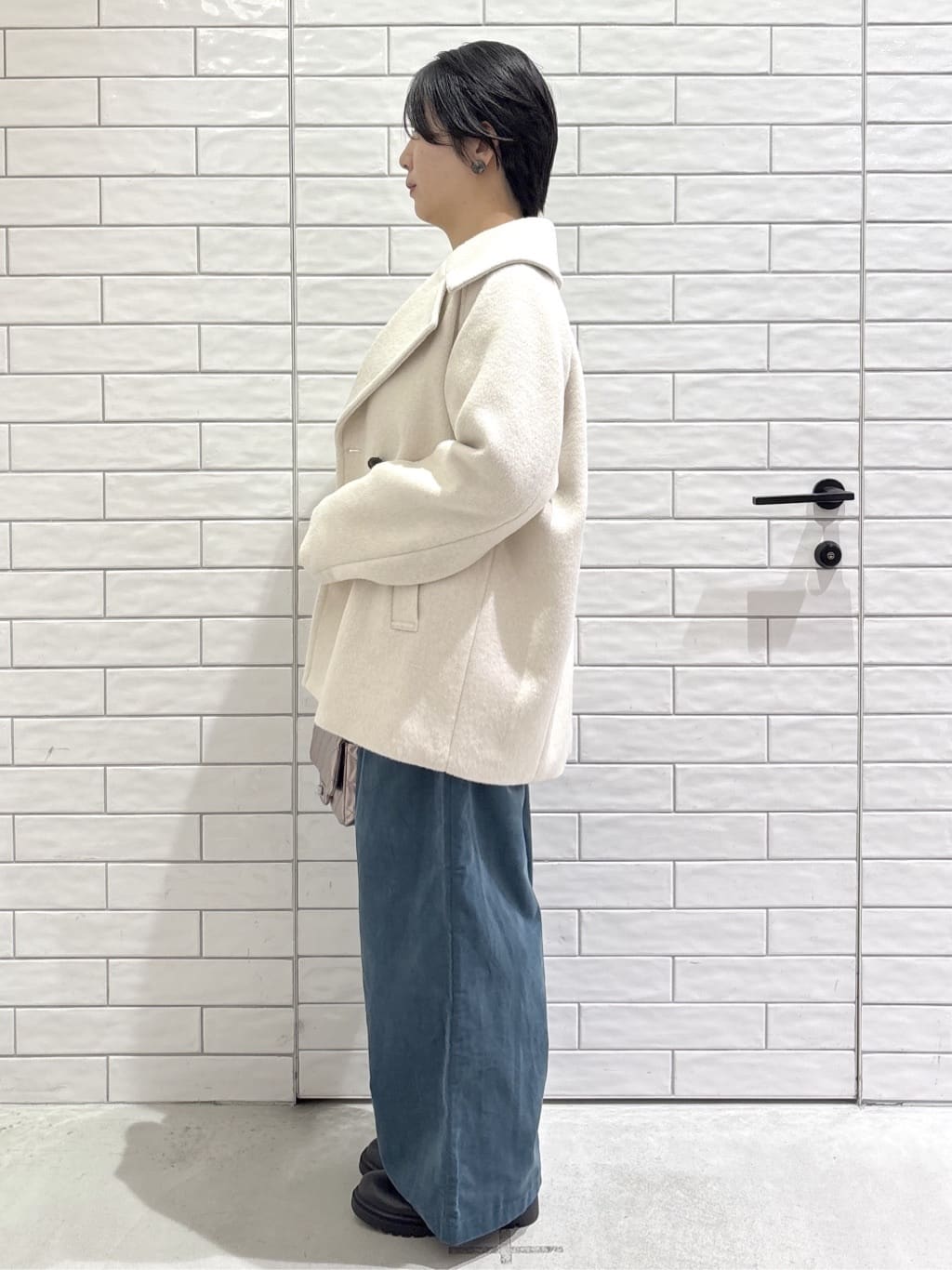 ayumiさんの「OPAQUE.CLIP｜カシミヤブレンドウールミドルピーコート」を使ったコーディネート