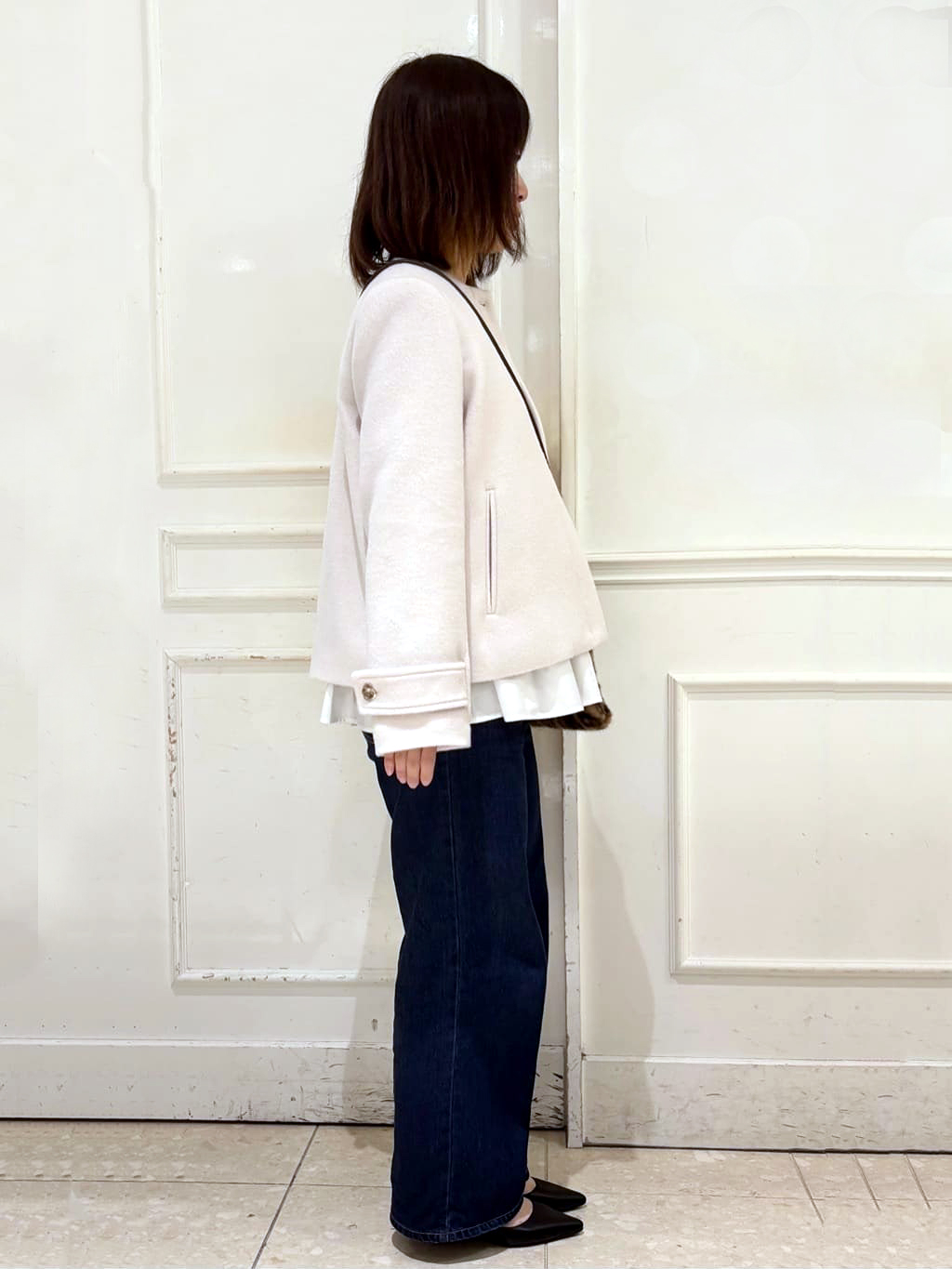 やまさんの「OPAQUE.CLIP｜ノーカラーショートコート」を使ったコーディネート