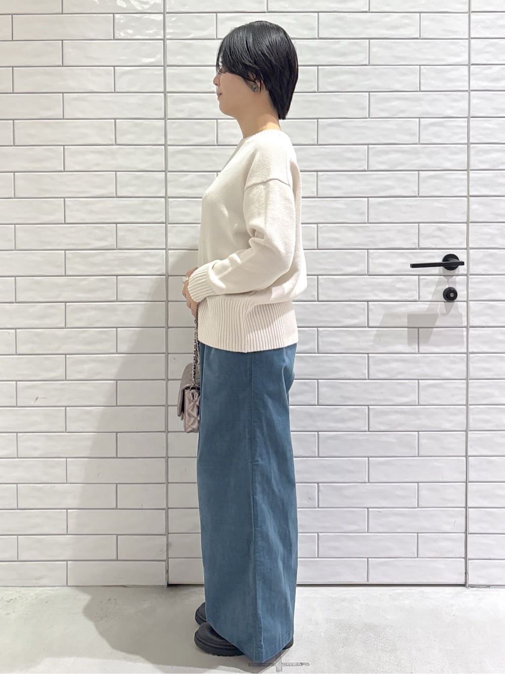 ayumiさんの「OPAQUE.CLIP｜別珍タックワイドパンツ【洗える】」を使ったコーディネート