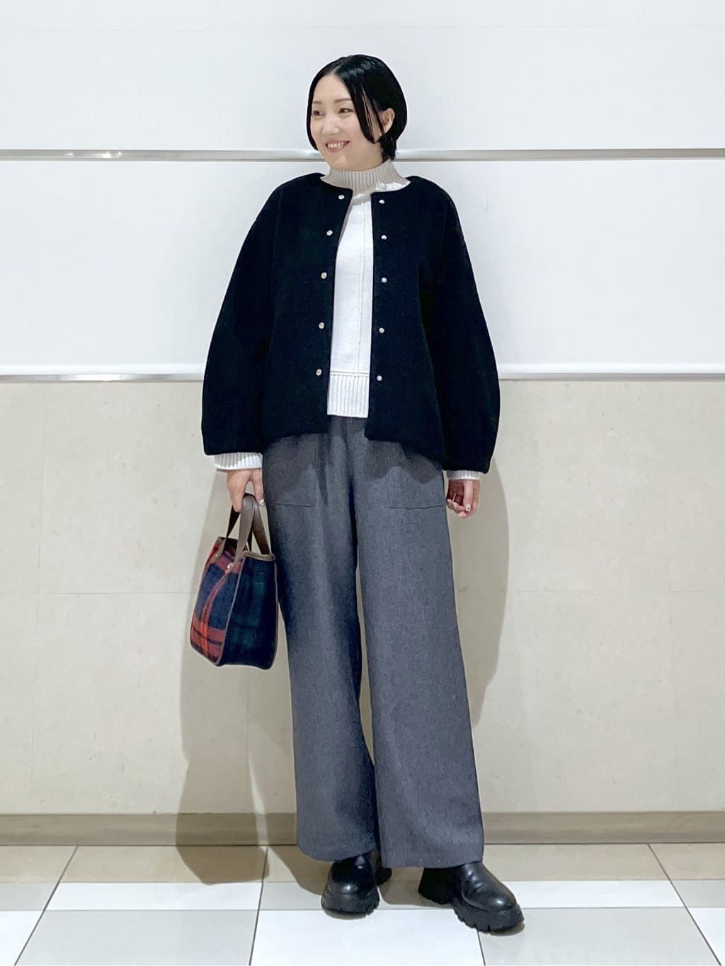 eriko さんの「Dessin｜【洗える】センタータックラインハイネックニット」を使ったコーディネート