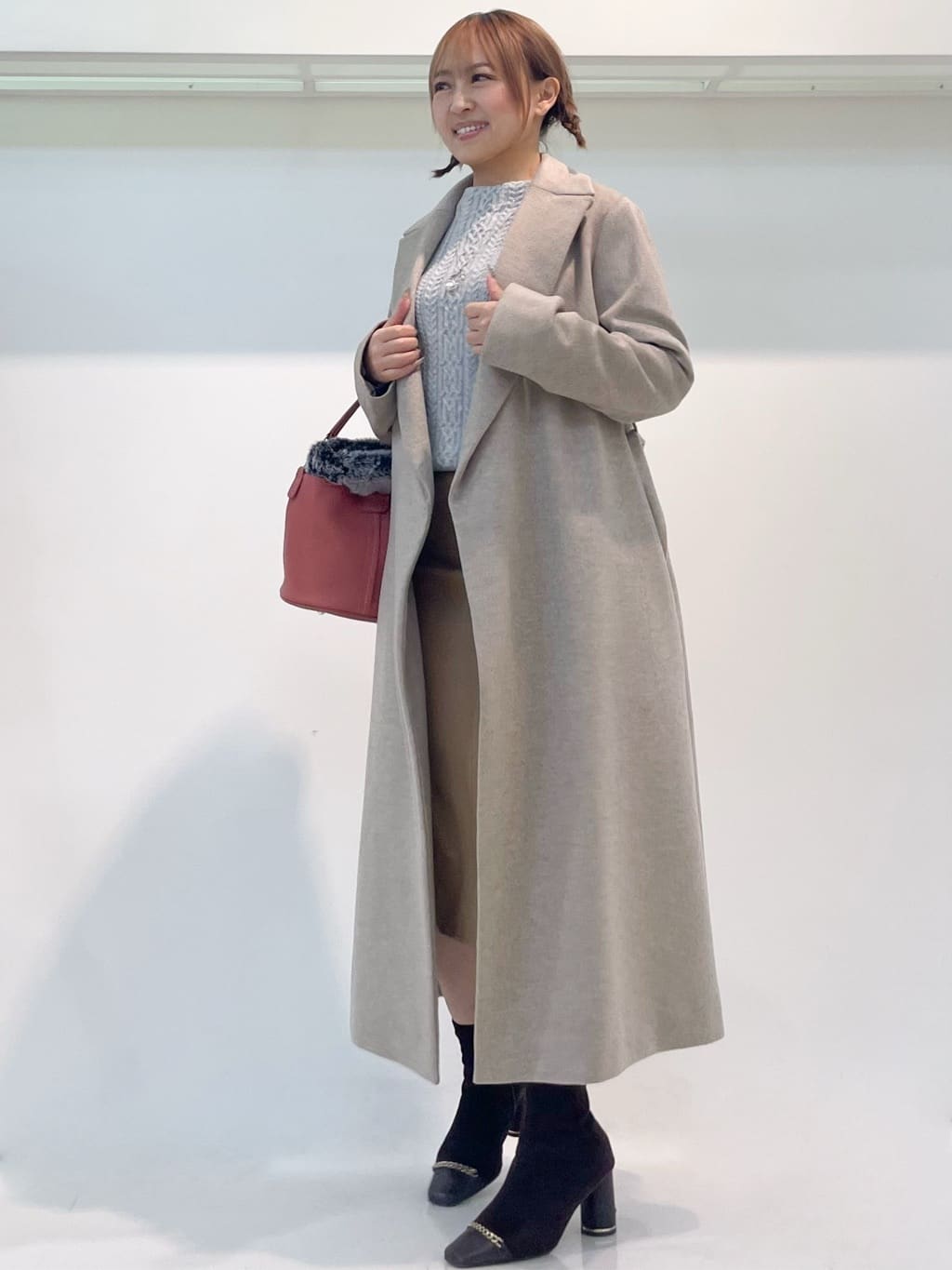chiiさんの「COUP DE CHANCE｜【カシミヤ100％／日本製】ロングガウンコート」を使ったコーディネート