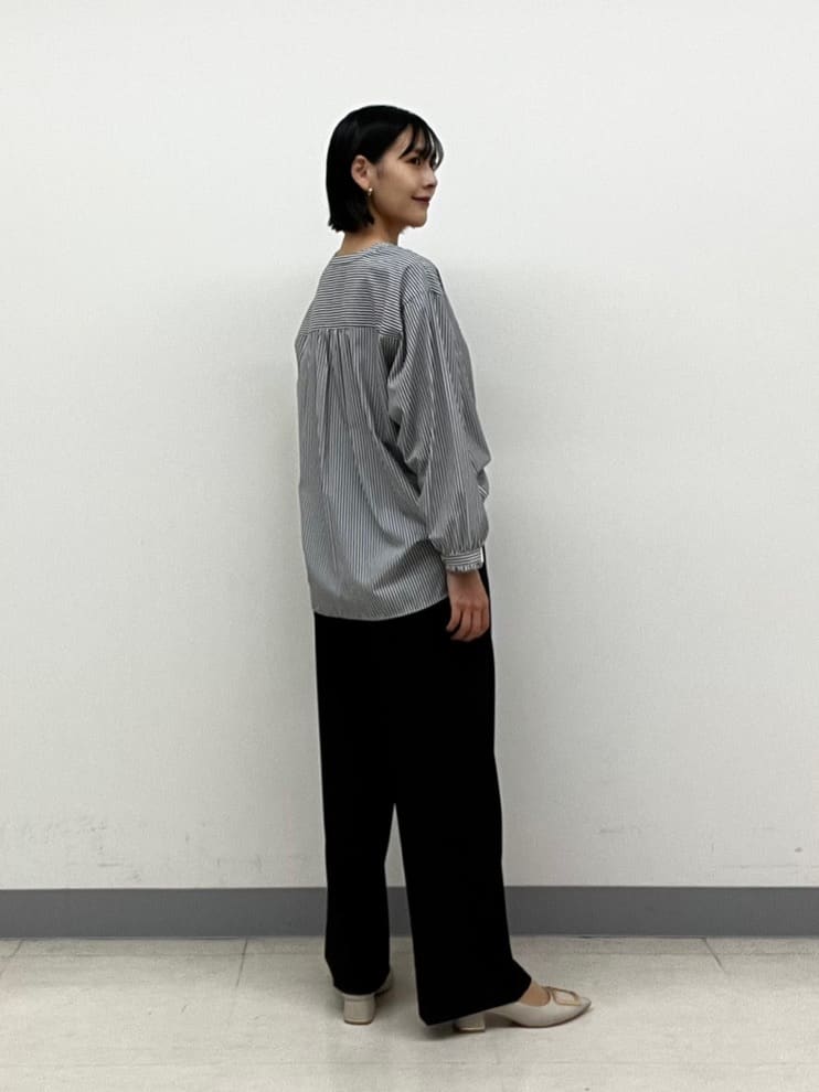 hinanoさんの「INDIVI｜【洗える】胸元タックフリル長袖ブラウス」を使ったコーディネート