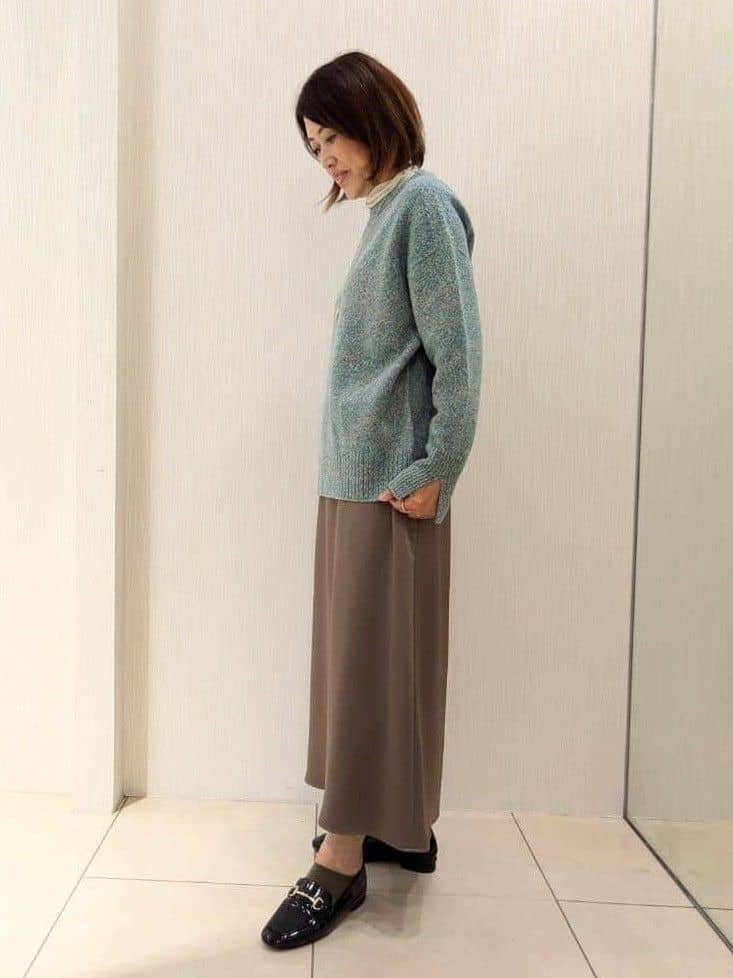 u-macoさんの「UNTITLED｜【ゆったり】三つ杢カラーニット」を使ったコーディネート