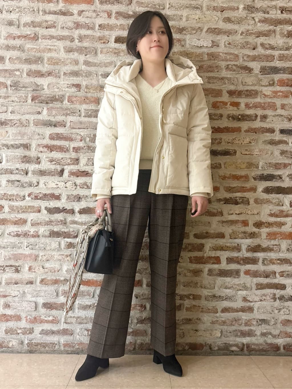 しばさんの「THE SHOP TK｜【すっきり見えシルエット】上品ふわもこ中綿ブルゾン」を使ったコーディネート